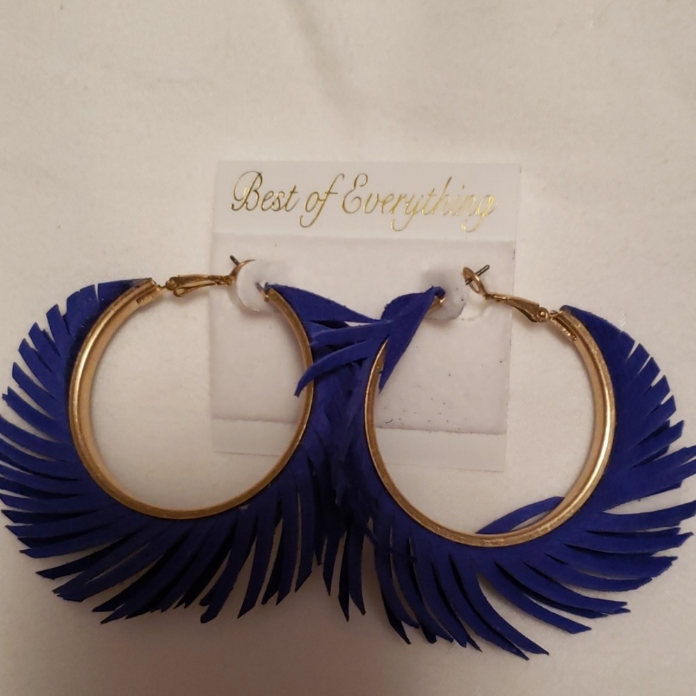 Feathered hoop earrings